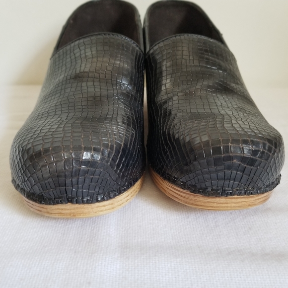 Dansko Marisol Pewter Metallic Leather Croc Clogs EU 40 - Picture 3 of 8